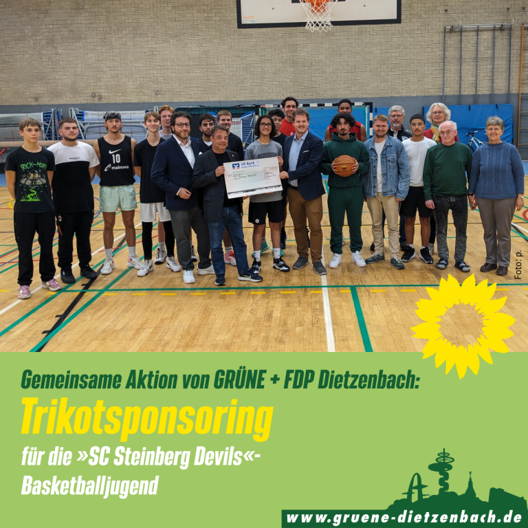 GRÜNE und FDP spenden Trikotsatz an die »SC Steinberg Devils«-Basketballjugend